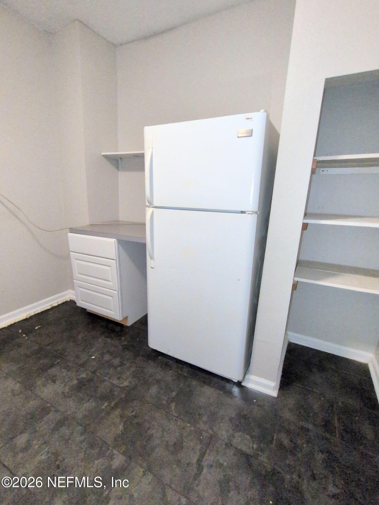 3323 Thomas Street - Photo 1