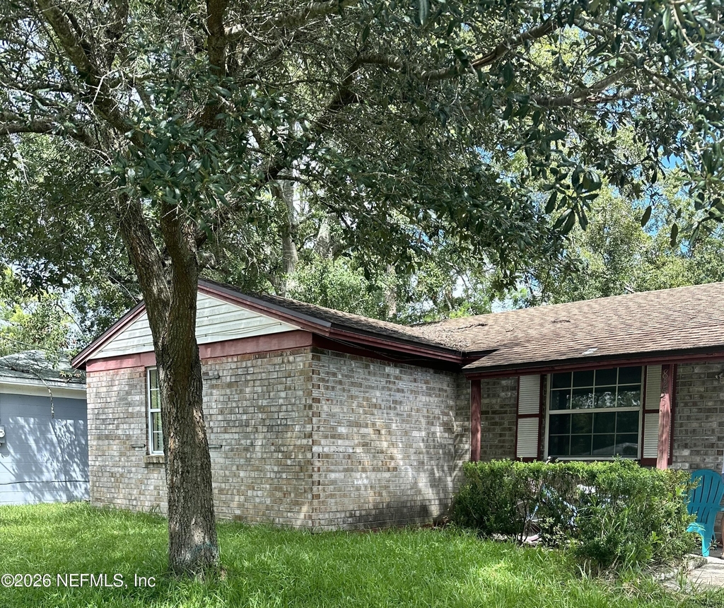 8255 Cheryl Ann Lane - Photo 0