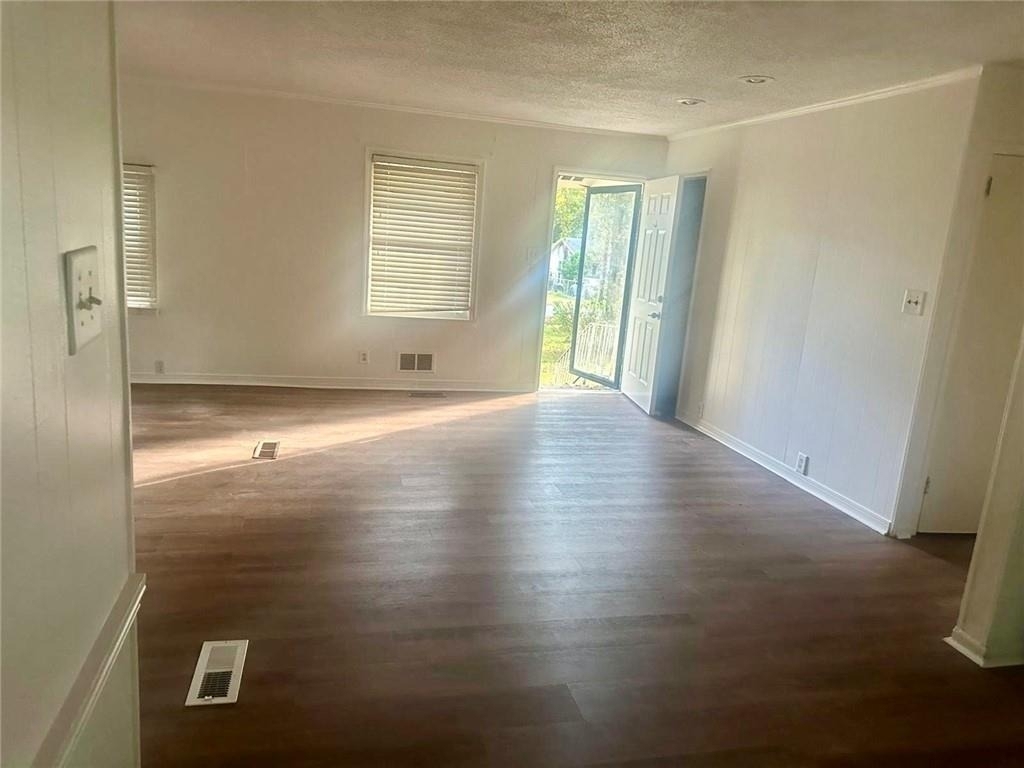 2959 Reynolds Drive - Photo 1