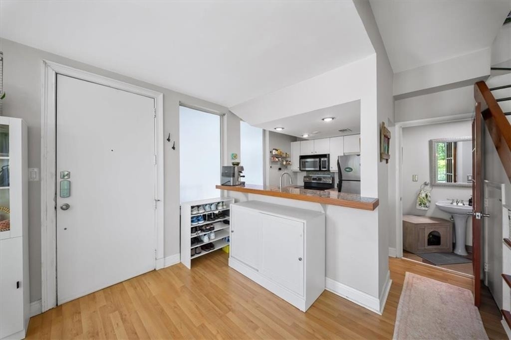 287 14th Street Nw - Photo 8
