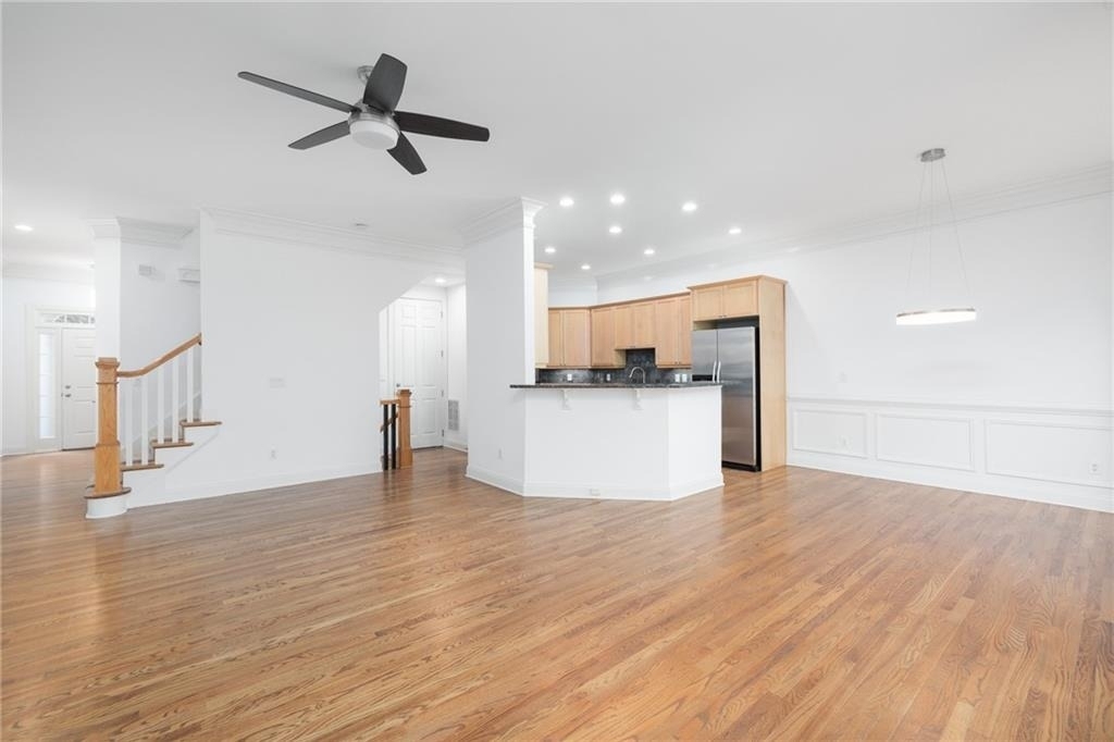 5468 Wentworth Street - Photo 1