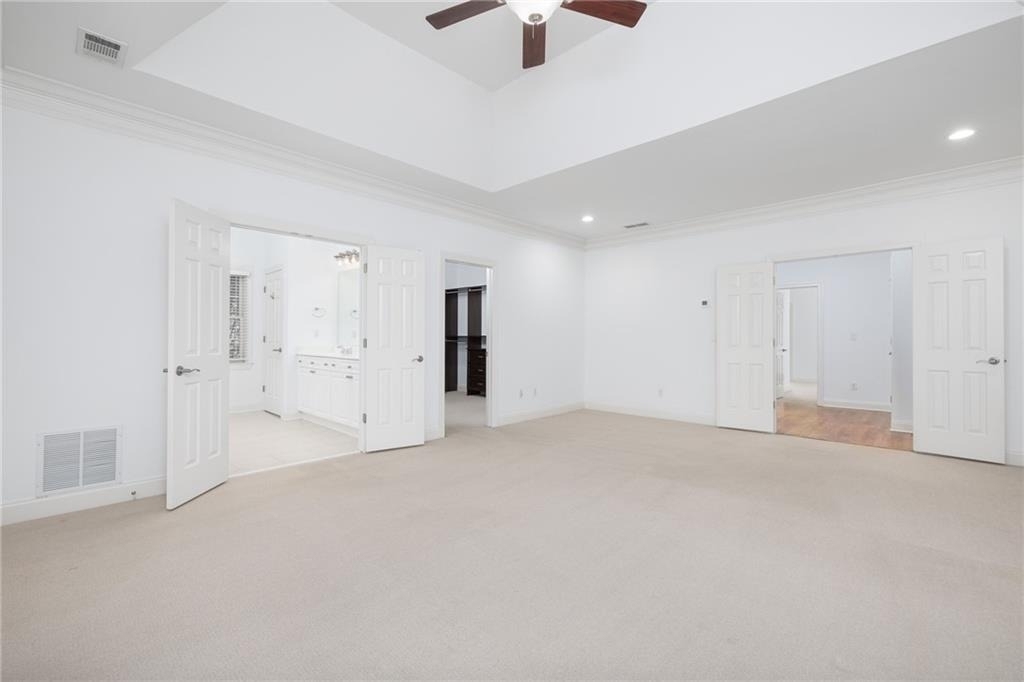 5468 Wentworth Street - Photo 5