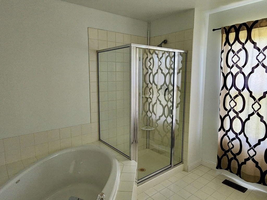 1904 Cobblestone Drive - Photo 19