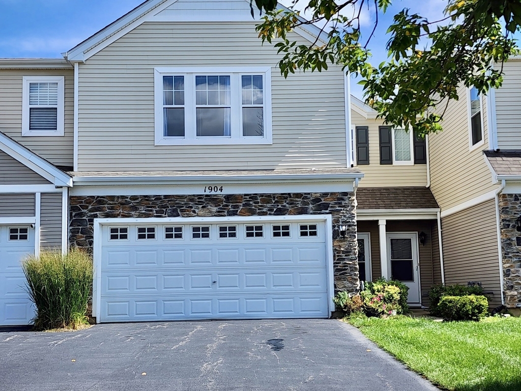 1904 Cobblestone Drive - Photo 0