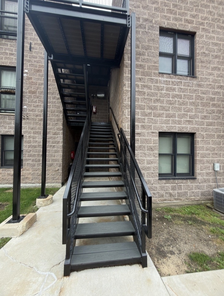 2240 W Madison Street - Photo 19