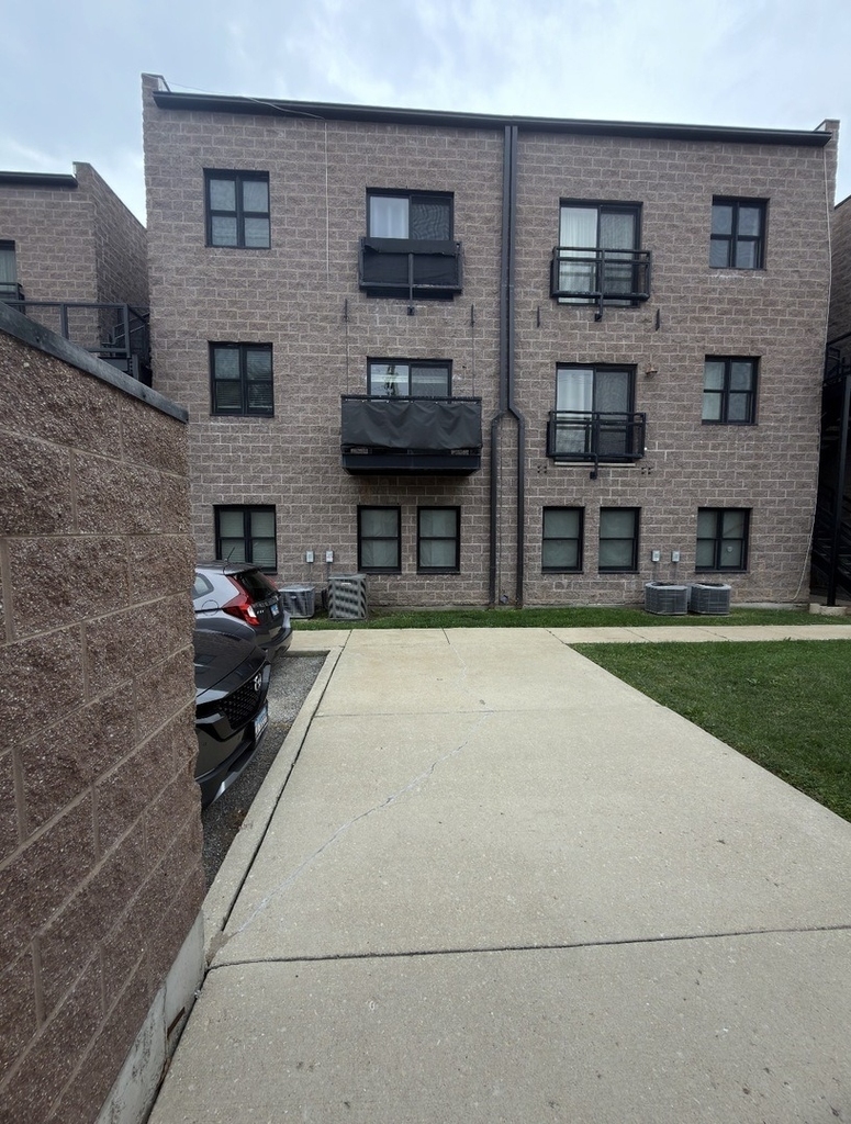 2240 W Madison Street - Photo 20