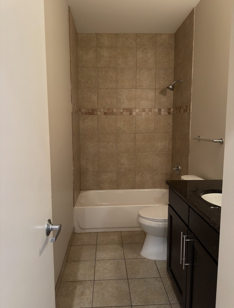 2240 W Madison Street - Photo 8