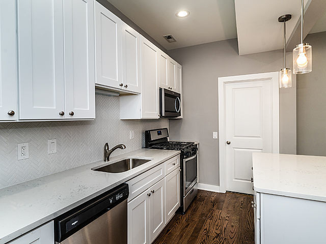 2246 S Whipple Street - Photo 3
