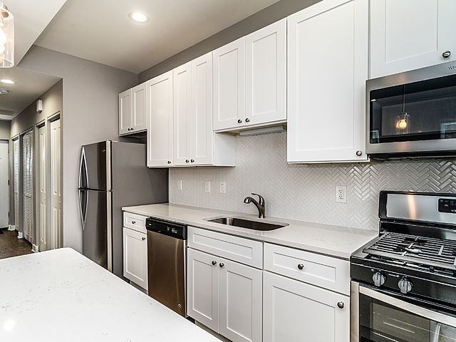 2246 S Whipple Street - Photo 2