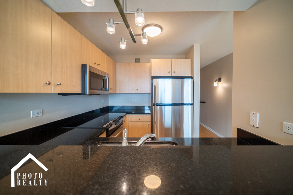 1640 Maple Avenue - Photo 9
