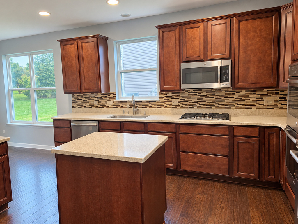 643 Seneca Street - Photo 8