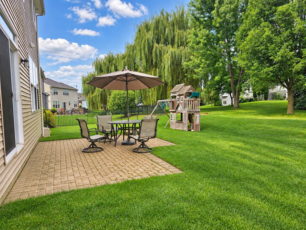 643 Seneca Street - Photo 28