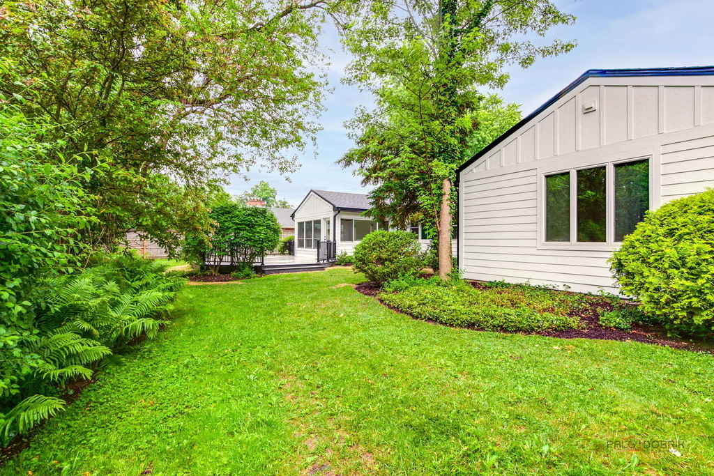 535 N Waukegan Road - Photo 47