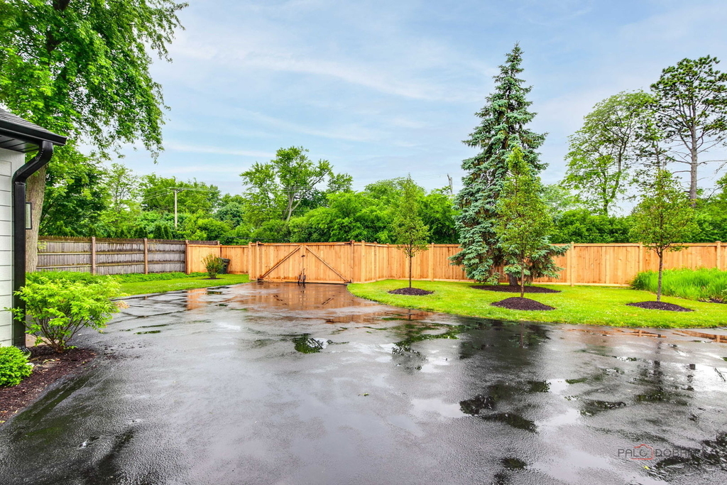 535 N Waukegan Road - Photo 40