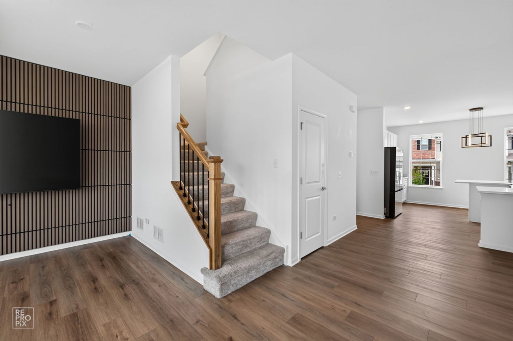 707 Neubauer Circle - Photo 6