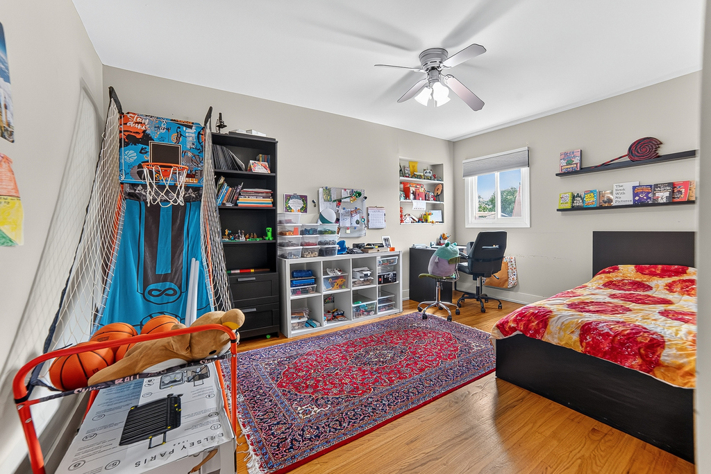4615 Larch Avenue - Photo 12