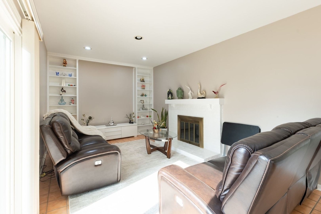 520 Highland Grove Drive - Photo 3