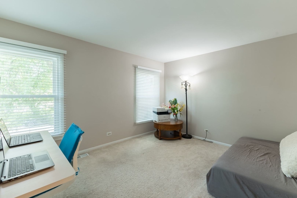 520 Highland Grove Drive - Photo 11