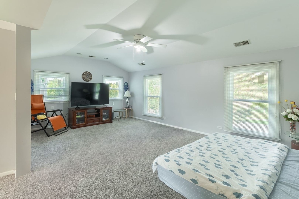 520 Highland Grove Drive - Photo 9