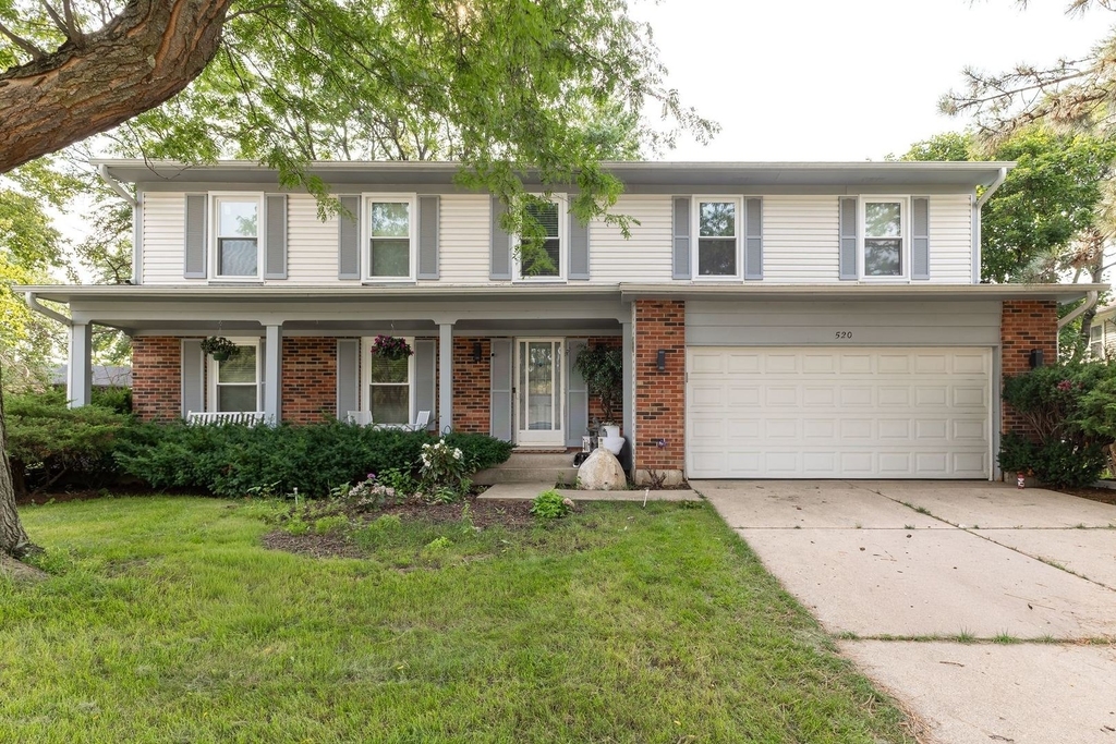 520 Highland Grove Drive - Photo 0