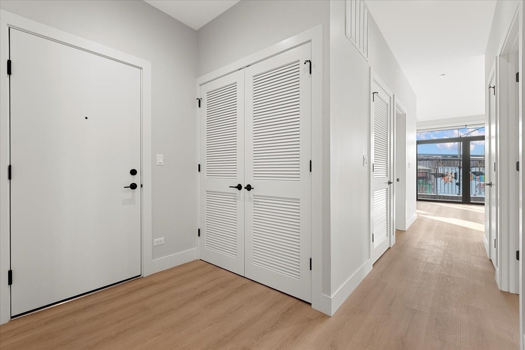 3953 W Dakin Street - Photo 11
