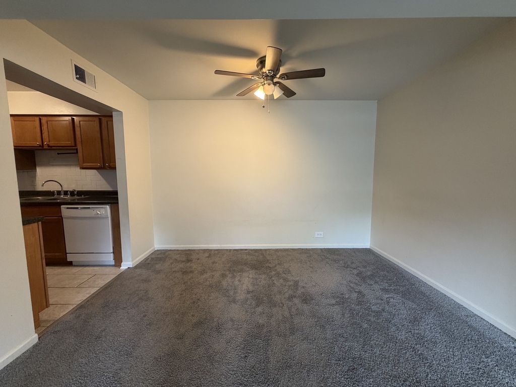 241 W Main Street - Photo 5