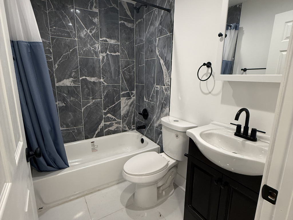 2702 S Union Avenue - Photo 4