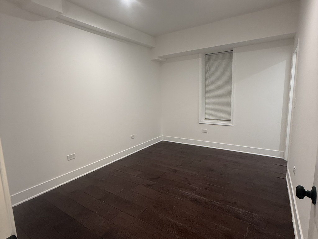 2702 S Union Avenue - Photo 3