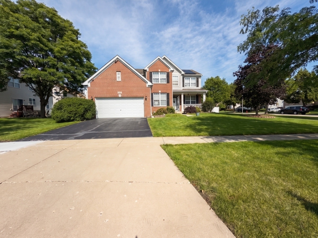 1615 Maureen Drive - Photo 0