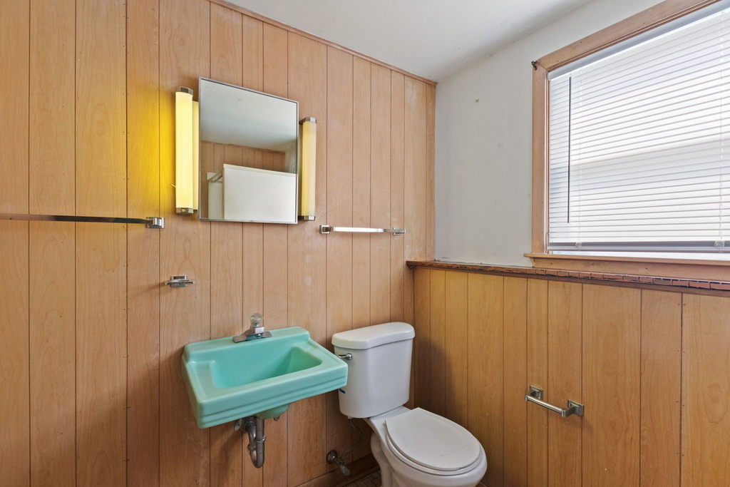 123 Ogden Avenue - Photo 7