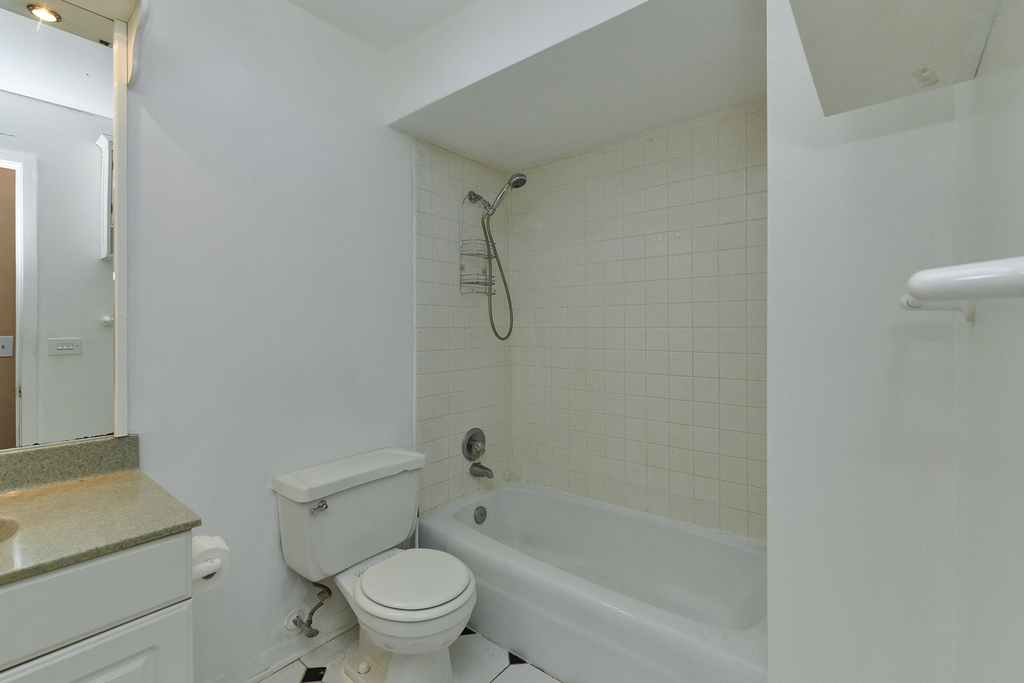 1762 W Highland Avenue - Photo 9