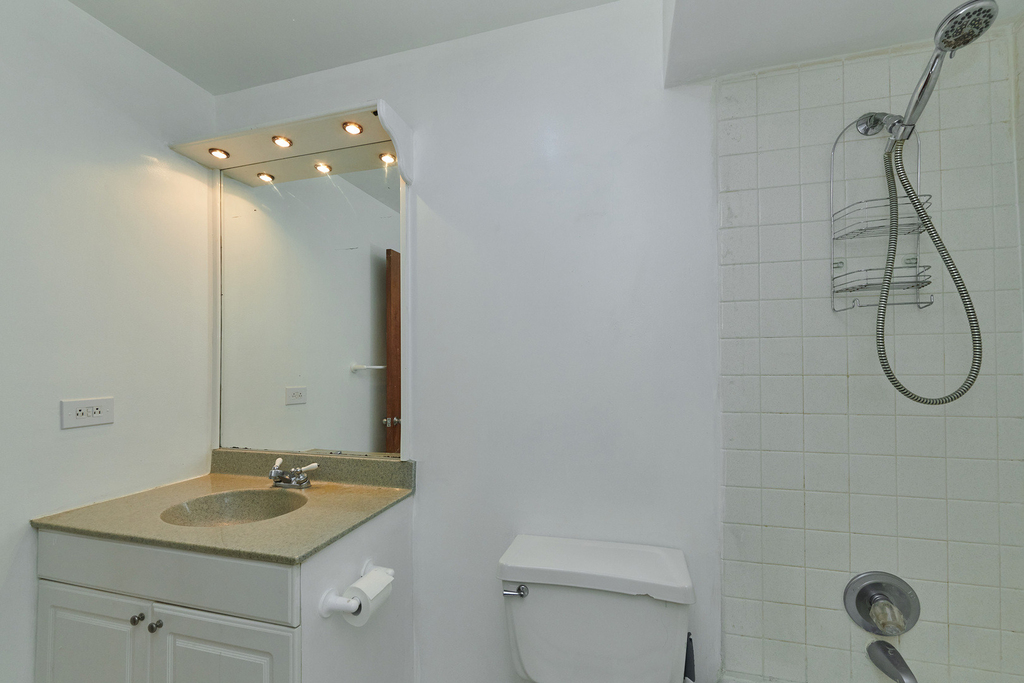 1762 W Highland Avenue - Photo 10