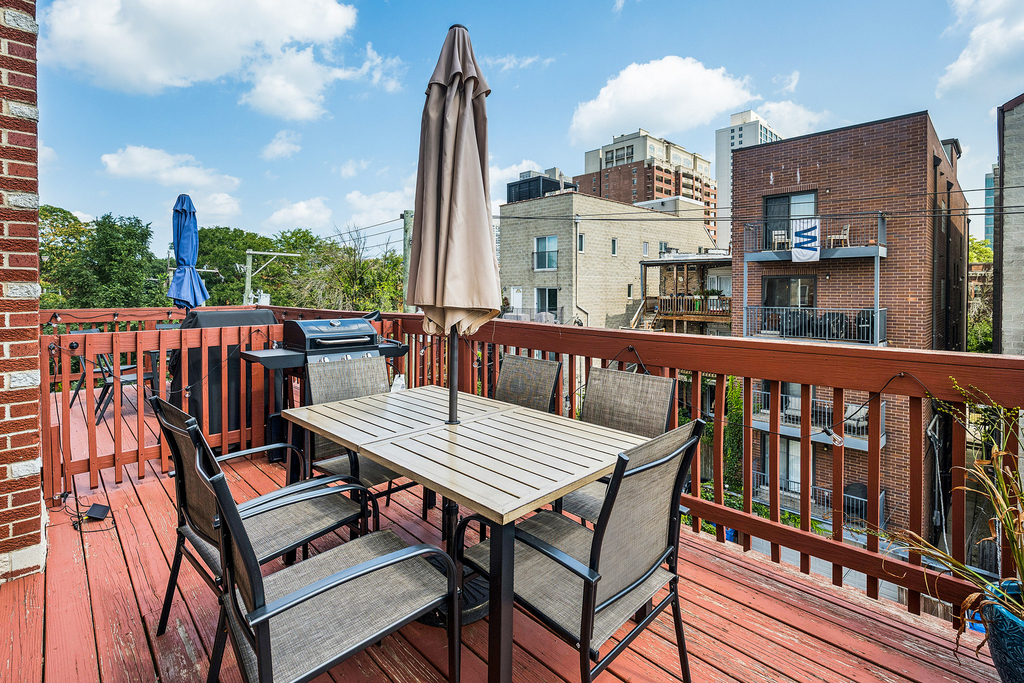 3755 N Wilton Avenue - Photo 8