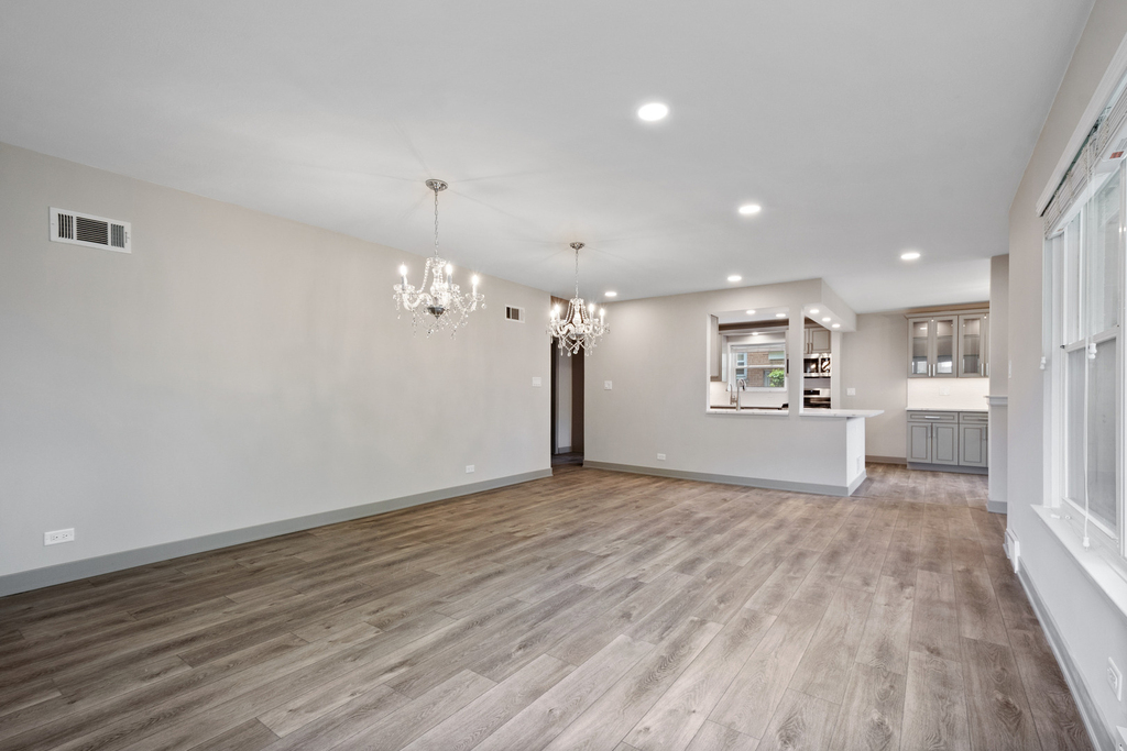 3001 W Chase Avenue - Photo 7