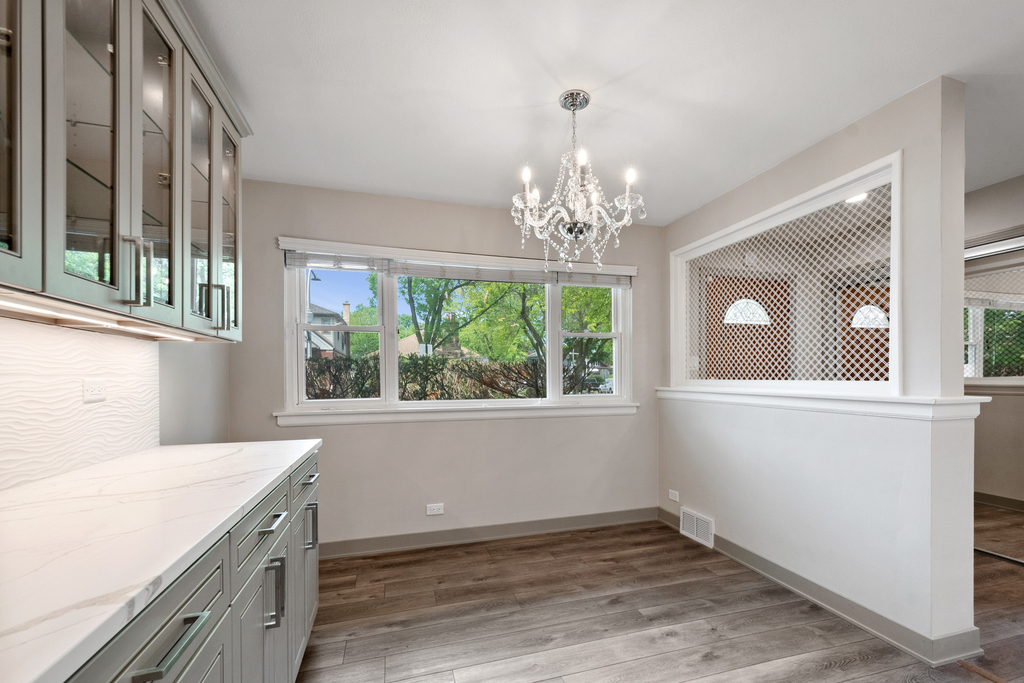 3001 W Chase Avenue - Photo 9