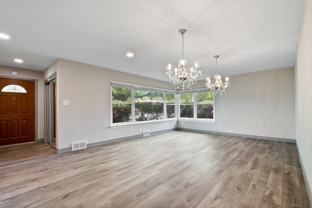 3001 W Chase Avenue - Photo 3