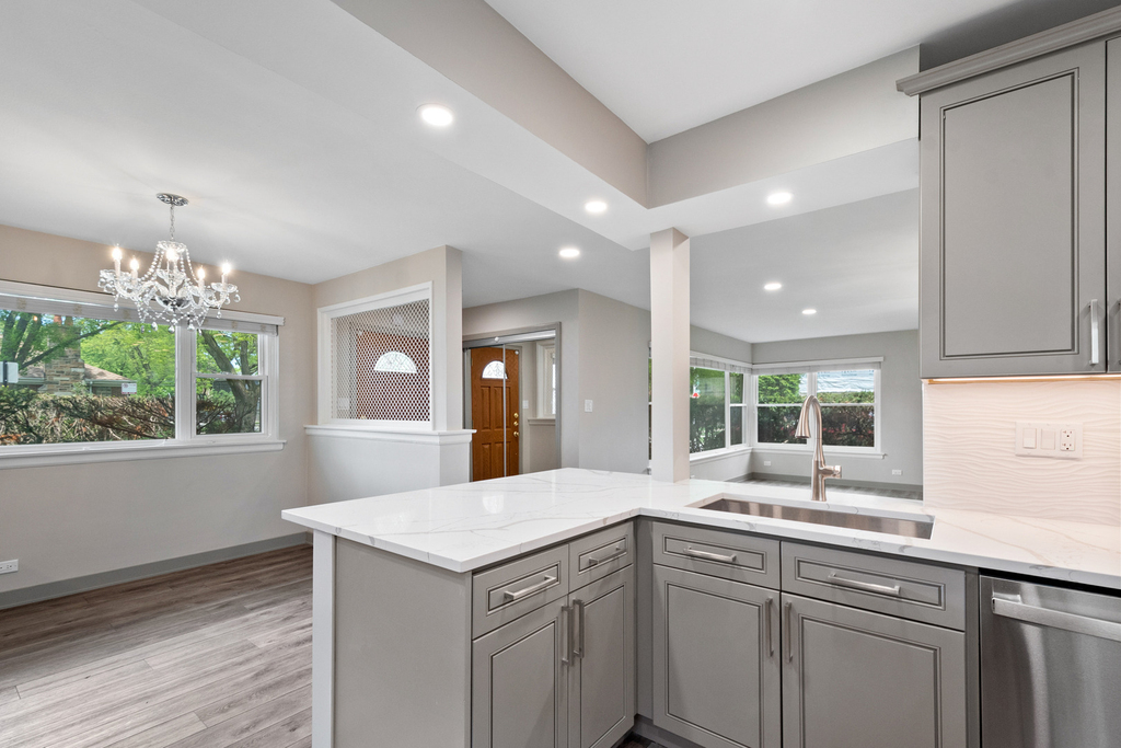 3001 W Chase Avenue - Photo 13