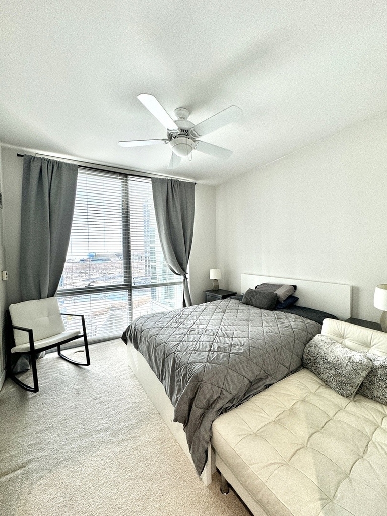 1201 S Prairie Avenue - Photo 18