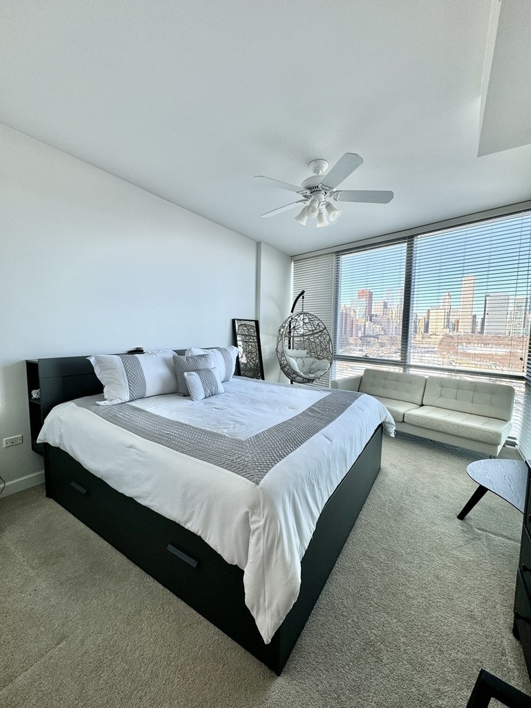 1201 S Prairie Avenue - Photo 9