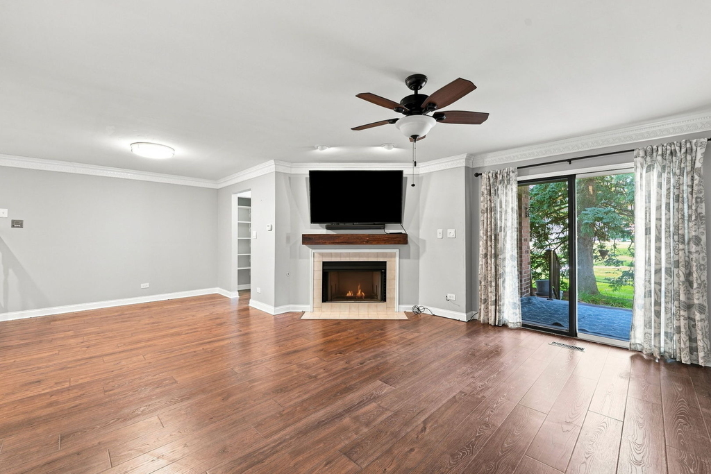981 West Court - Photo 15