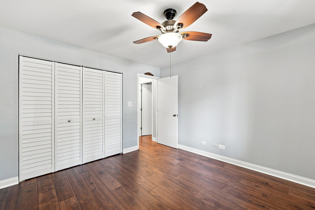 981 West Court - Photo 9