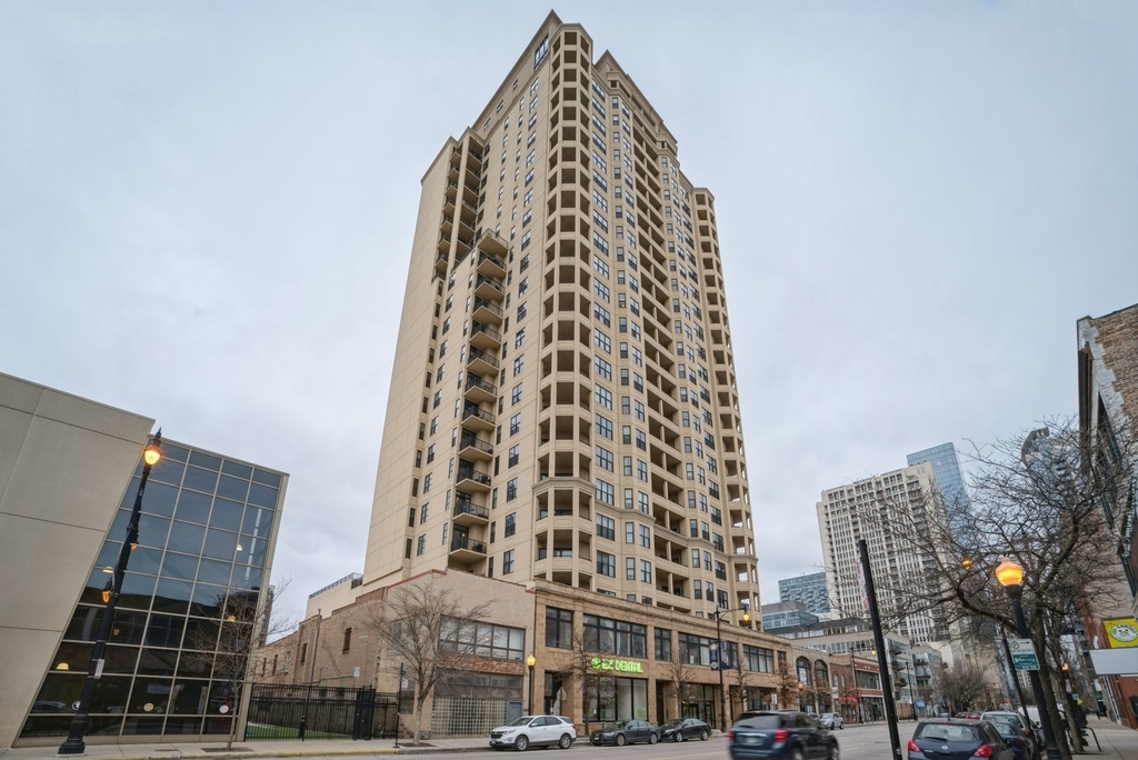 1464 S Michigan Avenue - Photo 0