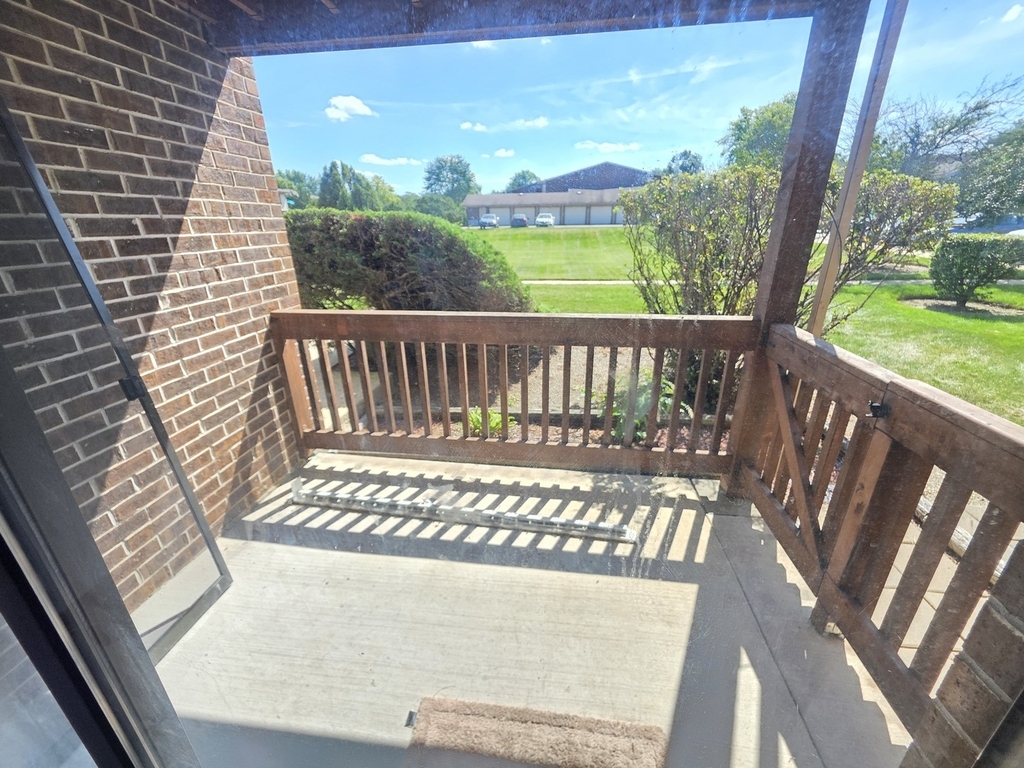 801 Brook Drive - Photo 18