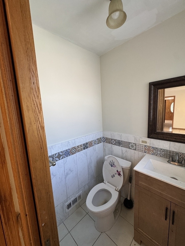 17w154 Terry Trail - Photo 11