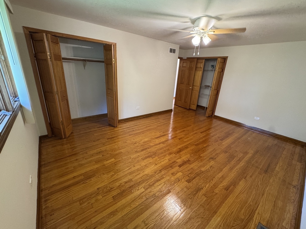 17w154 Terry Trail - Photo 16