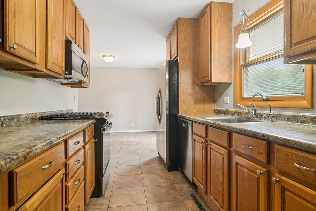 1525 N Patton Avenue - Photo 4
