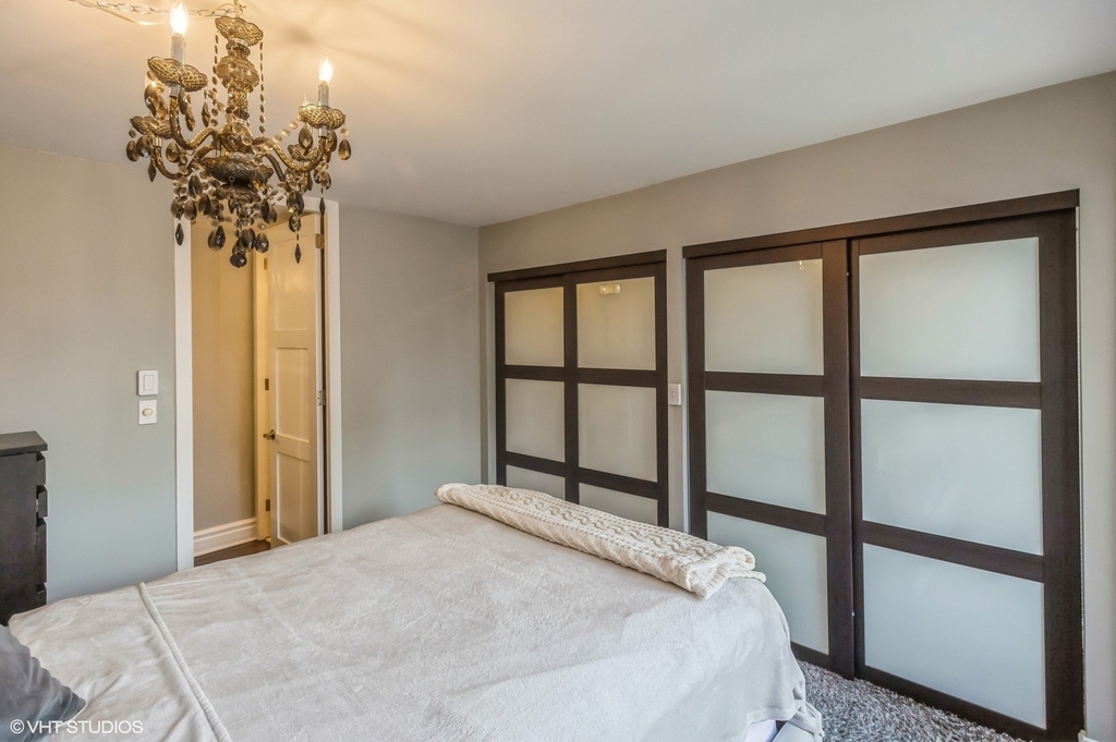 100 E Walton Street - Photo 10