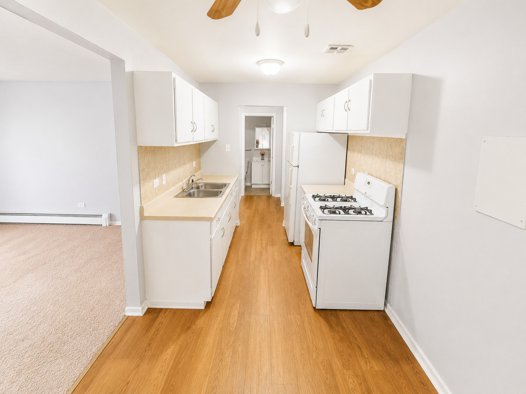 200 Willow Lane - Photo 3