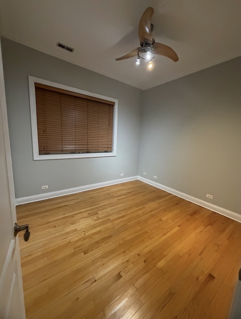 2903 W Irving Park Road - Photo 14