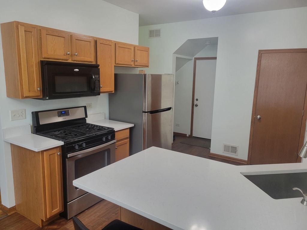 8525 Sawyer Court - Photo 5